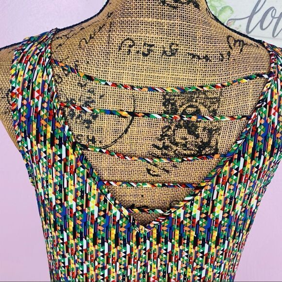 Forever 21 Multi Color Geometric Print Open Strappy Back Sleeveless Blouse Small - Picture 6 of 10
